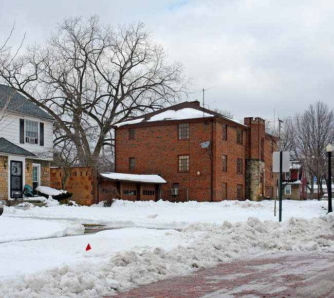 1175 Copley Rd in Akron, OH - Building Photo - Building Photo