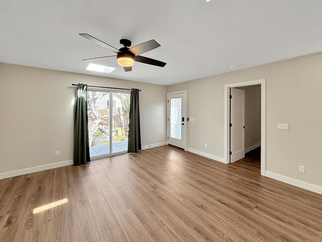4214 Hamilton St in San Diego, CA - Foto de edificio - Building Photo