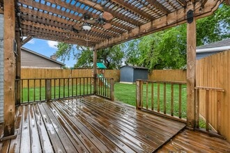 7923 Dawnridge Dr in Houston, TX - Building Photo - Building Photo