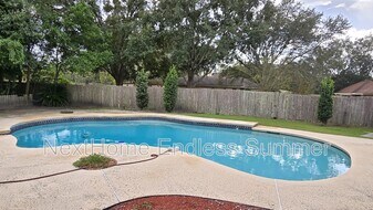 1006 Marble Ridge Dr in Orange Park, FL - Building Photo