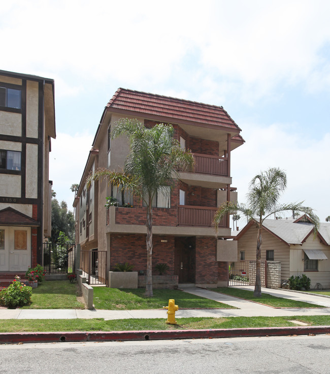 1148 Raymond Ave in Glendale, CA - Building Photo - Building Photo