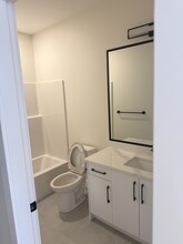 3 Leam Rd in Nanaimo, BC - Building Photo - Building Photo