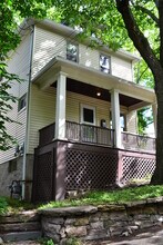 2115 Hollister Ave in Scranton, PA - Foto de edificio - Building Photo