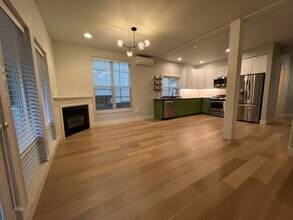 414 Malden Ave E in Seattle, WA - Building Photo - Building Photo