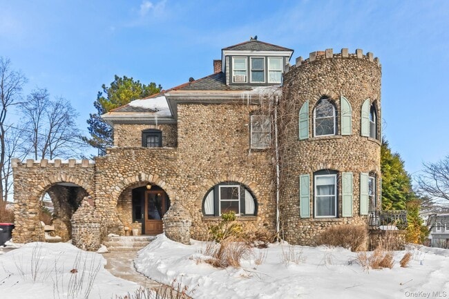 property at 16 Bedford Rd