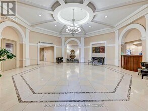 220 Forum Dr in Mississauga, ON - Building Photo - Building Photo