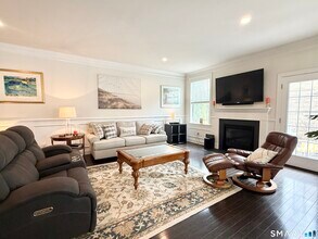 48 Winding Ridge Way in Danbury, CT - Building Photo - Building Photo