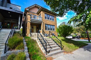 1645 N Astor St in Milwaukee, WI - Building Photo