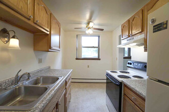 Blair Place in St. Paul, MN - Foto de edificio - Building Photo