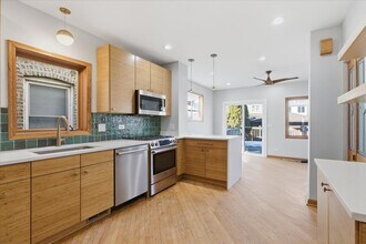 5218 N Lieb Ave, Unit 1 in Chicago, IL - Building Photo - Building Photo