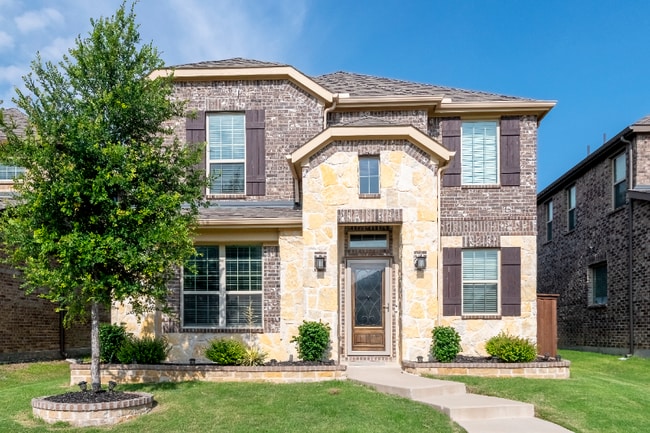property at 2837 Franklin Dr