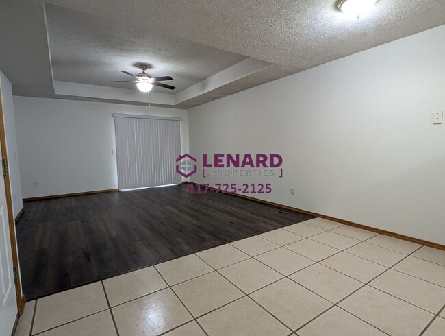 4456-4458 W La Siesta St in Springfield, MO - Building Photo - Building Photo