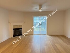 1972 NE Sams Loop in Bend, OR - Building Photo - Building Photo