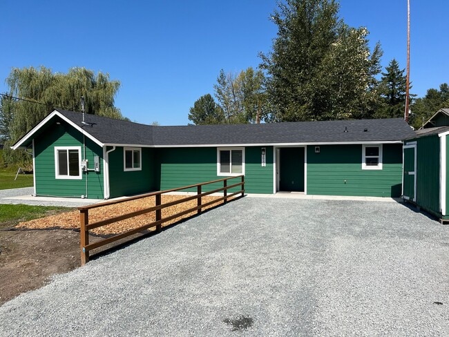 property at 16105 184th St E