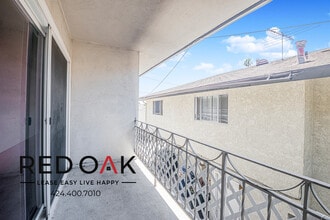 10714 Western Ave, Unit 6 in Downey, CA - Building Photo - Building Photo