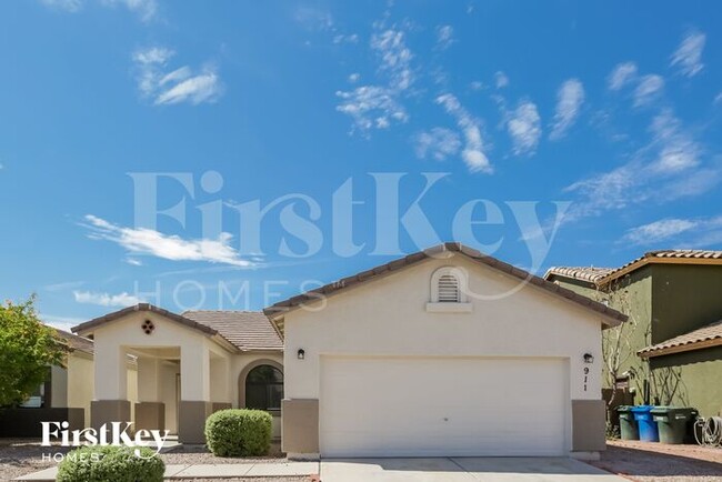 property at 911 W Lydia Ln