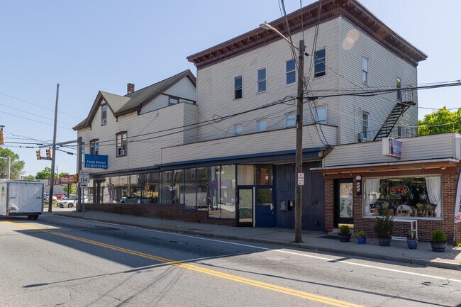 1081 Social St