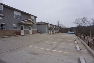 Hillside Apartments in Waynesville, MO - Building Photo - Building Photo