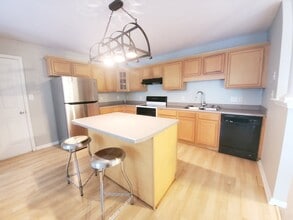 426 Northview Dr in Sanford, NC - Building Photo - Building Photo