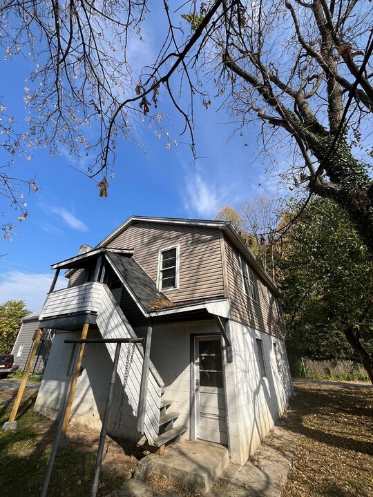 127 N Penn St in Shippensburg, PA - Foto de edificio