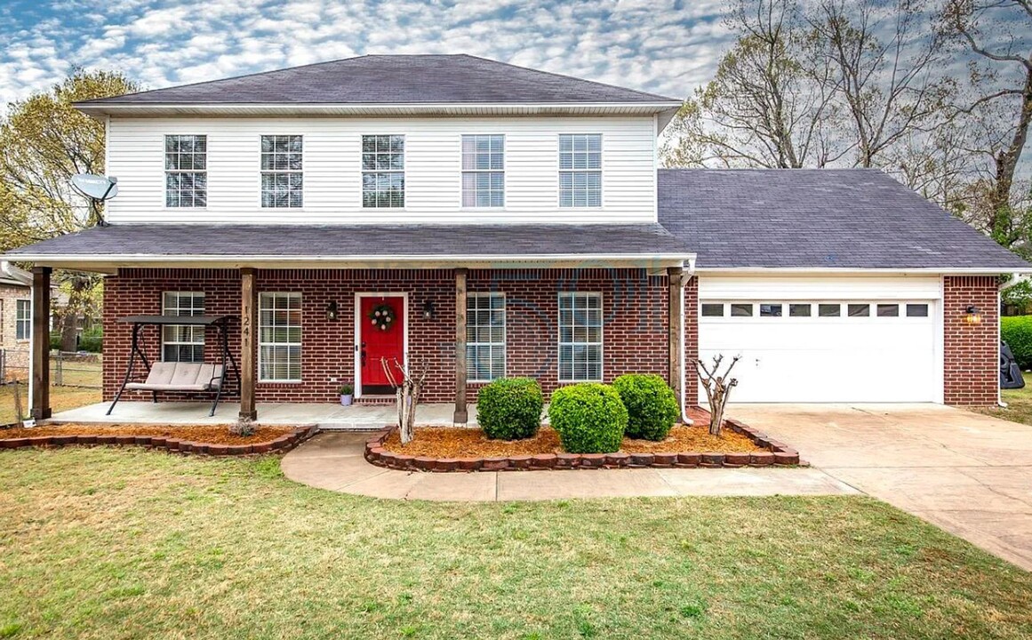 1241 Kierre Loop in North Little Rock, AR - Building Photo