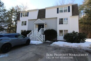 21 Ellison Dr in Barrington, NH - Building Photo