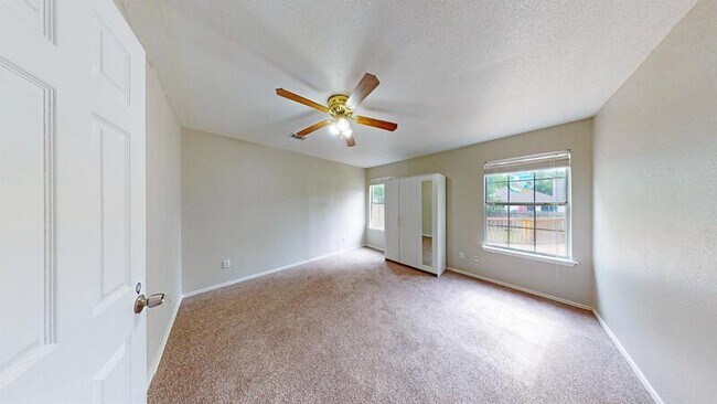 12132 Thompkins Dr in Austin, TX - Building Photo - Building Photo