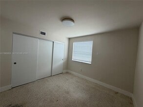 1607 NW 16th Ave in Miami, FL - Building Photo - Building Photo