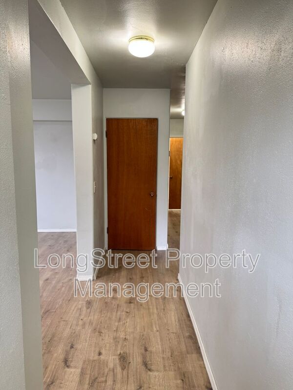 1012 NW 34th St in Corvallis, OR - Foto de edificio - Building Photo