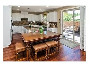 4845 Carriage Run Dr in San Diego, CA - Foto de edificio - Building Photo