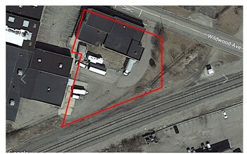 1603 Wildwood Ave in Jackson, MI - Building Photo - Building Photo