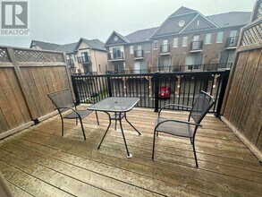 40 Robert Joffre Leet Ave in Markham, ON - Building Photo - Building Photo