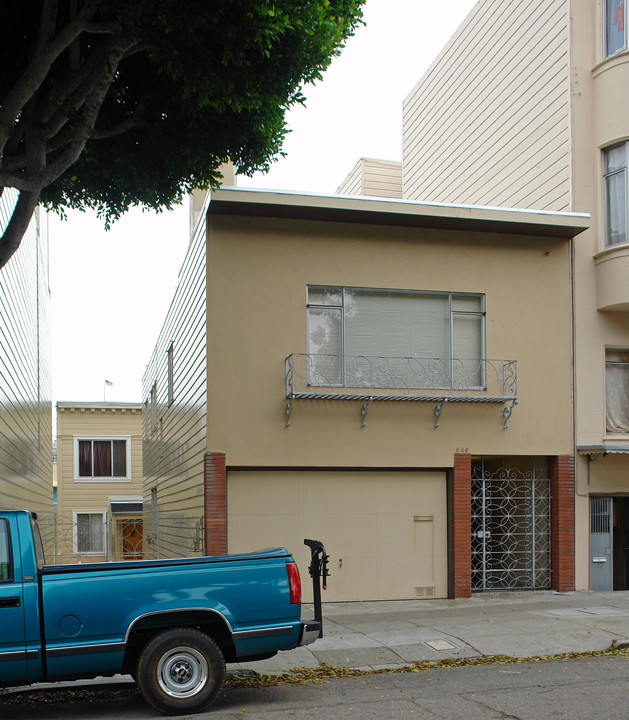 642-648 Lombard St in San Francisco, CA - Building Photo