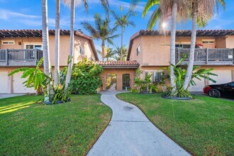 4565 Cleveland Ave in San Diego, CA - Building Photo - Building Photo