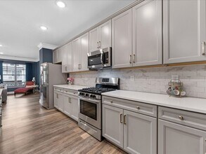 2314 Creekmere Ln in Charlotte, NC - Building Photo - Building Photo