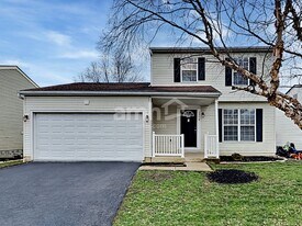 3516 High Creek Dr in Columbus, OH - Building Photo