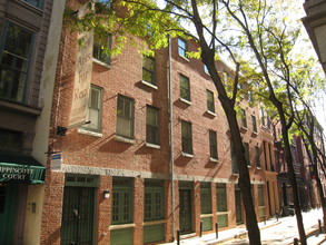 Lippencott Court in Philadelphia, PA - Building Photo - Building Photo