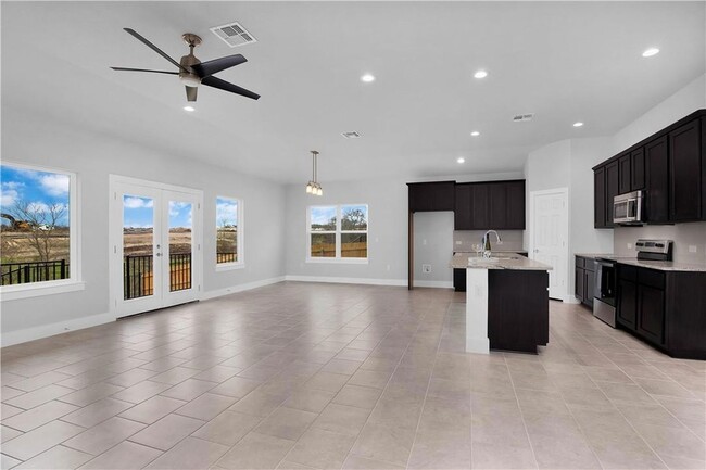 9708 Evening Canopy Dr, Unit T10 in Manor, TX - Foto de edificio - Building Photo