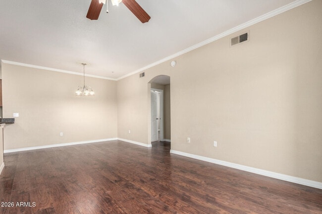 5345 E Van Buren St in Phoenix, AZ - Building Photo - Building Photo