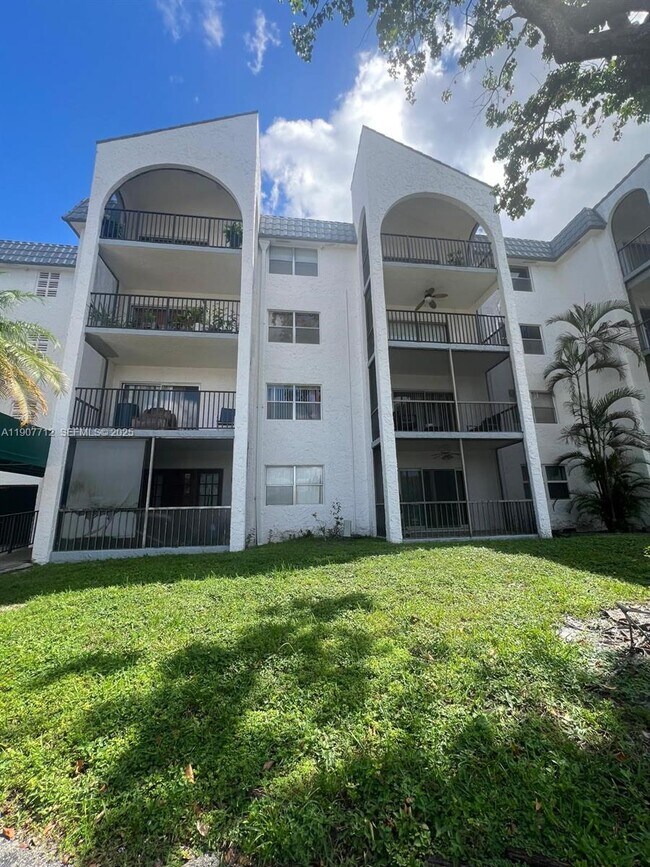 3300 Spanish Moss Terrace