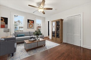 132 Thorne St in Jersey City, NJ - Building Photo