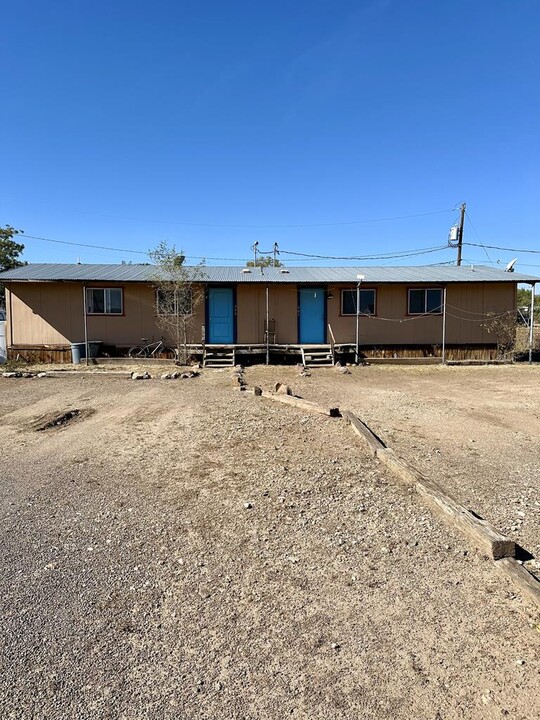 305 Joe Bailey in Alpine, TX - Building Photo