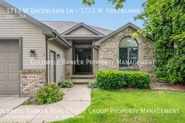 1713 W Greenlawn Ln in Appleton, WI - Building Photo - Building Photo