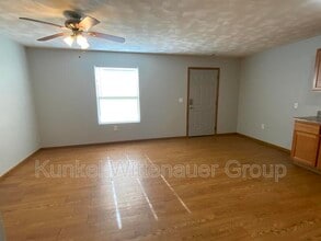 1806 Jamestown Rd in Belleville, IL - Building Photo - Building Photo