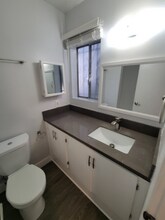 6536 La Mirada Ave in Los Angeles, CA - Building Photo - Building Photo