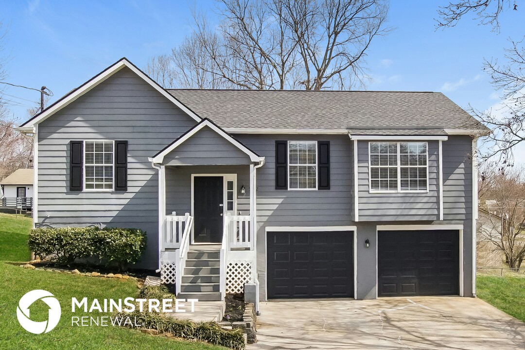 5912 Montina Rd in Knoxville, TN - Building Photo