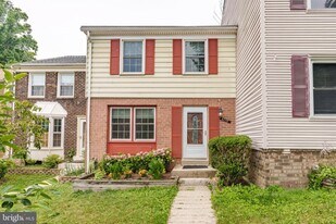 5776 Yellowrose Ct in Columbia, MD - Building Photo