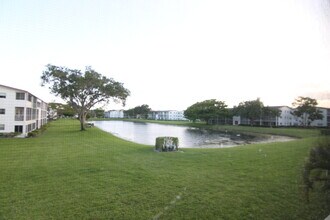 569 Fanshaw N, Unit 569 in Boca Raton, FL - Building Photo - Building Photo