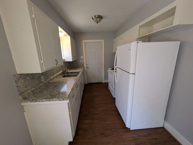 7725 Helbig Rd in Beaumont, TX - Building Photo - Building Photo