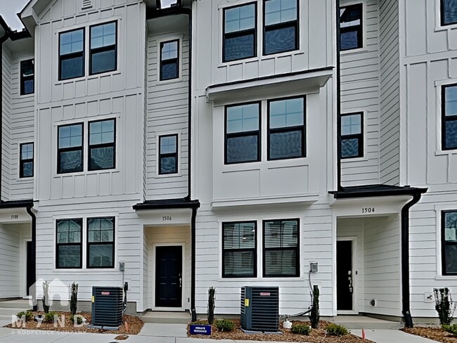 property at 1506 Crescent Townes Wy